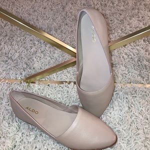 Nude flats